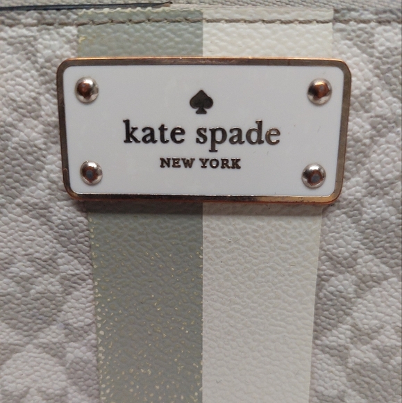 Kate spade wallet - Picture 2 of 12